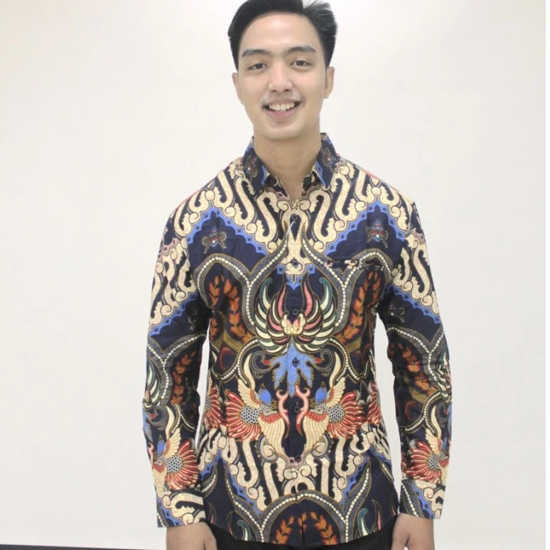 Batik Bali Lestari Kemeja Lengan Panjang Slimfit Hitam (SLM)